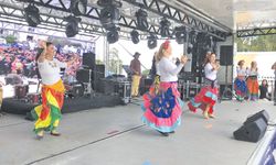 Datça'da Badem Çiçeği Festivali coşkusu