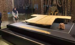 İstanbul’da Hırka-i Şerif ziyarete açıldı