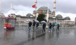 İstanbul’da soğuk ve yağışlı hava etkili oluyor