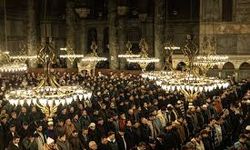 İstanbul'da Berat Kandili dualarla idrak edildi