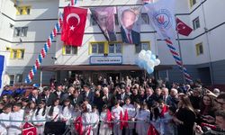 Kağıthane’de yenilenen okul binası hizmete açıldı