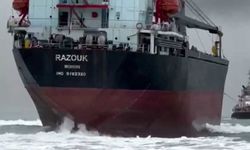 Sarıyer'de karaya oturan gemi kurtarıldı