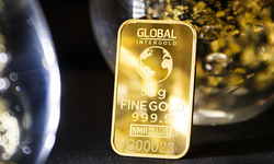 Altında tarihi zirve! 5 bin dolar barajı aşıldı