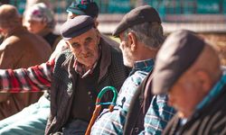 Dünya nüfusu yaşlanıyor