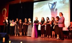 Öğretmenler bu kez ders değil, konser verdi