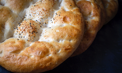 Her sofrada pide yemek, bağırsaklarınız için tehlikeli!