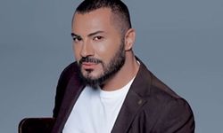 Rober Hatemo yeni şarkısını Eminönü'nde tanıttı