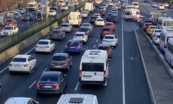 Okullar açıldı, İstanbul trafiği kilitlendi