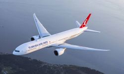 İstanbul için havalanan uçak acil iniş yaptı