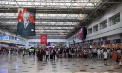 Havalimanlarında yolcu trafiği yüzde 9,6 arttı