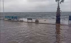 Korkutan görüntü! Deniz ile kara birleşti