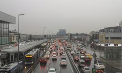 İstanbul’da mesai bitimi trafik kilitlendi!
