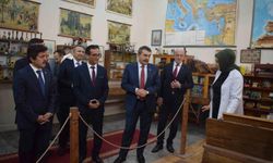 Bakan Tekin: "Fatma öğretmenin adı görev yaptığı okula verildi"