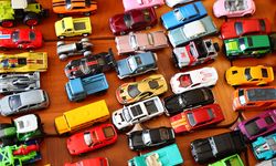 16 yılda bin 500 model araba topladı