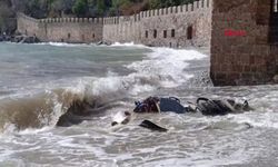 Alanya’da balıkçı teknesi fırtınada alabora oldu