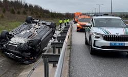 Kontrolden çıkan otomobil takla attı