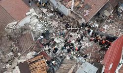 Fatih’te patlama sonrası 2 bina çöktü