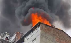 Sultangazi'de korkutan yangın