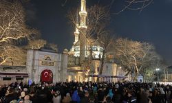Eyüpsultan Camii’nde büyük kalabalık