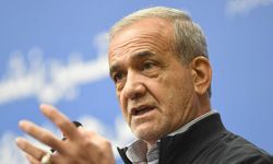 Pezeşkiyan, Macron telefonda görüştü