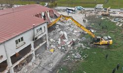 Arnavutköy’de kaçak yapıya geçit yok