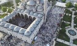 Fatih Camii haziresi dronla görüntülendi