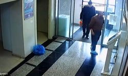 Çamurlu çizmeyle içeri girmedi