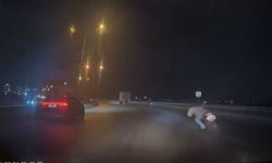 Virajı alamadı, yola savruldu