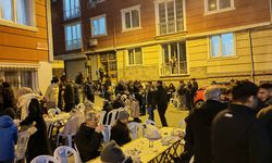 İstanbul'da komşular 11. kez iftar yaptı