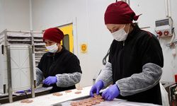 Sanayide kadın gücü; hem üretiyorlar hem de aile ekonomisine katkı sağlıyor