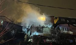 Sarıyer'de gece yarısı yangın