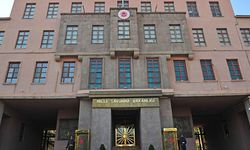 MSB: İran'dan ateşlenen füze imha edildi