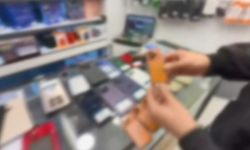 Kaçak cep telefonu operasyonu düzenlendi