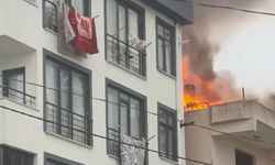Sultanbeyli'de 3 katlı binada yangın