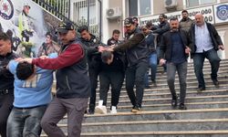 Sarıyer’de mezarlıktaki silahlı çatışmanın 6 şüphelisi adliyeye sevk edildi