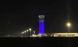 Sabiha Gökçen Havalimanı kulesi maviye büründü