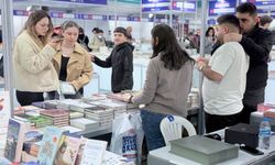 Beşiktaş Kitap Fuarı düzenlenen törenle açıldı