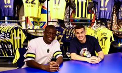 N'Golo Kante ve Levent Mercan imza gününde taraftarla buluştu