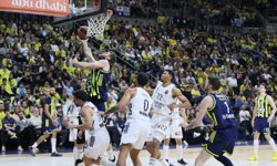 Fenerbahçe: 69 - Real Madrid: 74