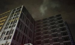 İnşaat halindeki 12 katlı binada yangın paniği