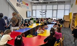 Miniklere kitap dolu dünya