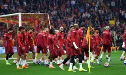 Galatasaray'dan stadyumda taraftara açık antrenman