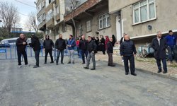 Sultangazi’de yıkım sonrası 4 aile sokakta kaldı