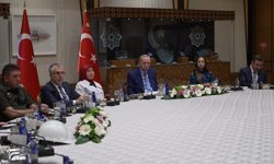 'İşçinin, emekçinin, çalışanların aleyhine hiçbir adım atmayız'