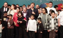 Otizmli çocuklar sahne aldı