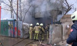 Ataşehir'de hurdalıkta çıkan yangın söndürüldü