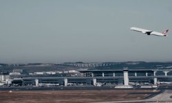 İstanbul Havalimanı'nda üçlü pist operasyonları bir yıldır hizmette