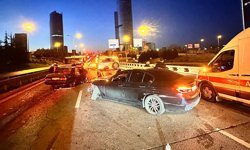 Dört aracın karıştığı zincirleme kaza: 1'i ağır 4 yaralı