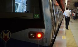 Esenyurt Metrosu belirsizliği: Belediye pankart astı