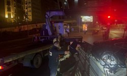 Şişli’de sabah saatlerinde korkutan kaza: Lüks otomobil hurdaya döndü
